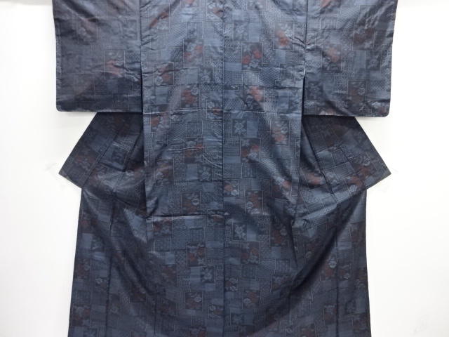 色紙に椿模様織り出し本場泥大島紬着物